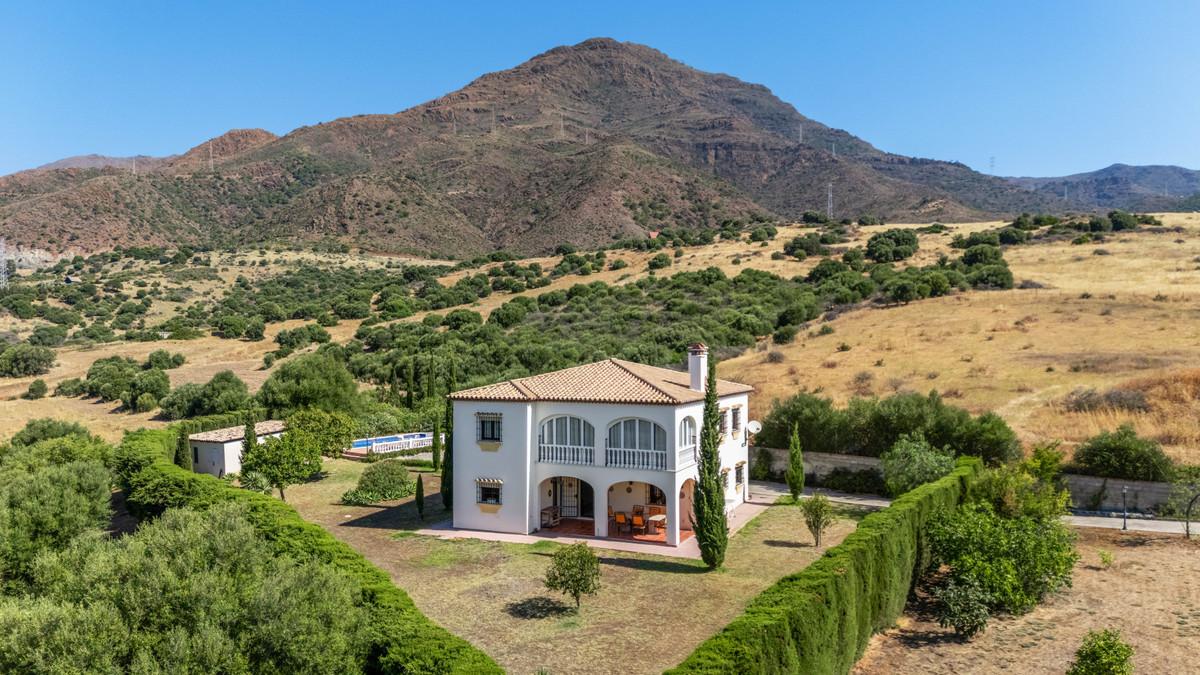 Villa Detached in Estepona