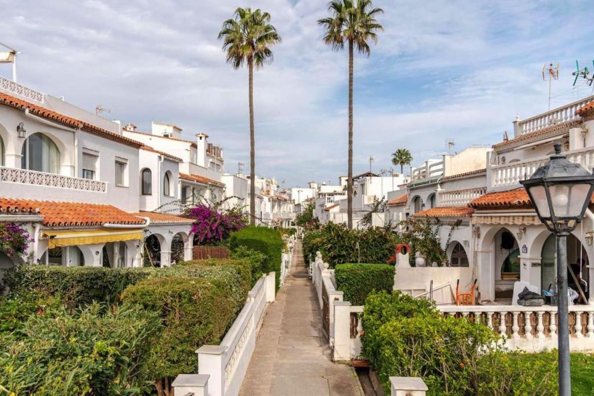 Townhouse Terraced in Punta Chullera