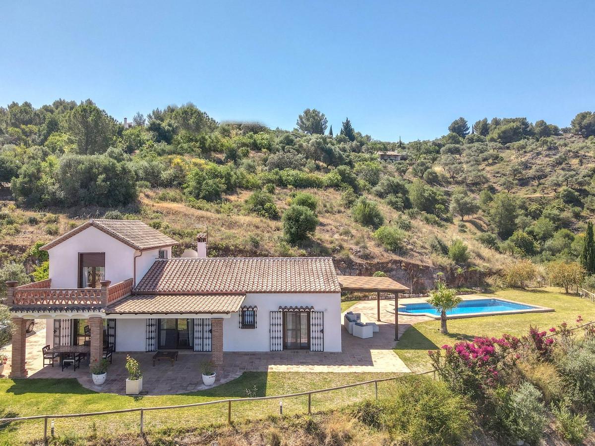Villa Detached in Guaro