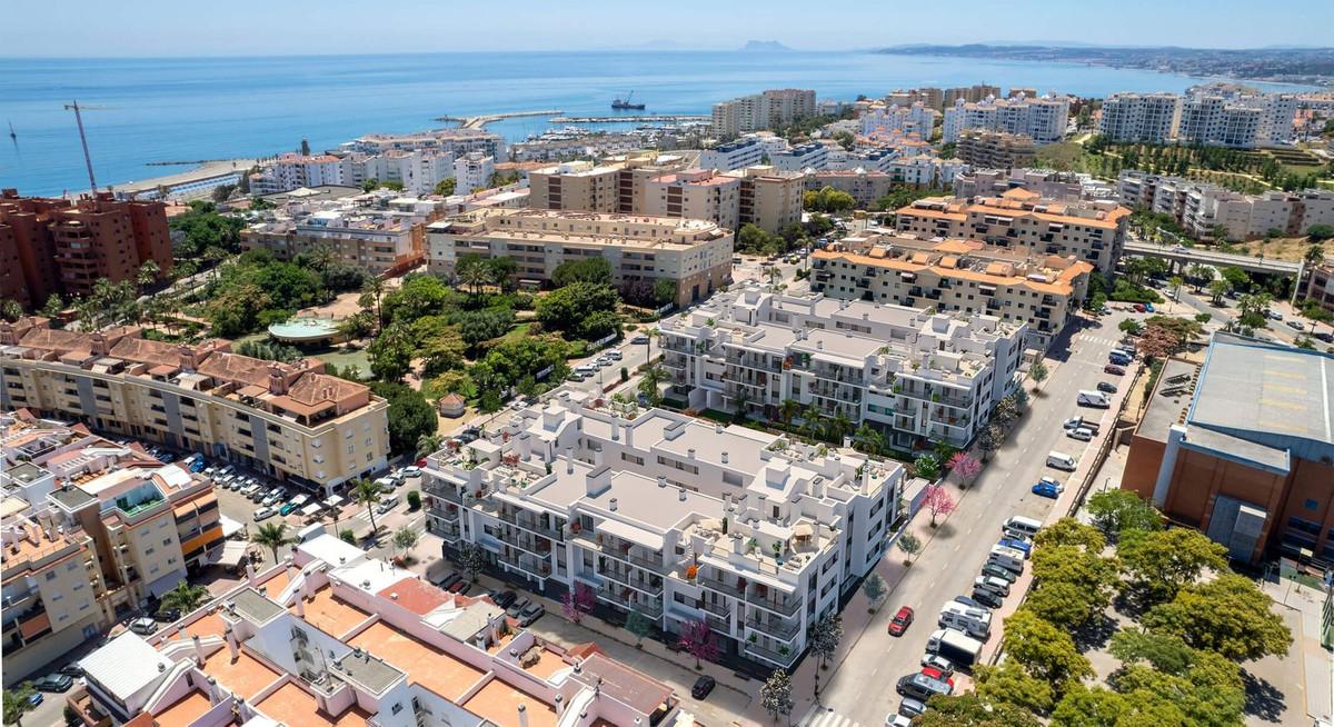 Apartment Middle Floor in Estepona
