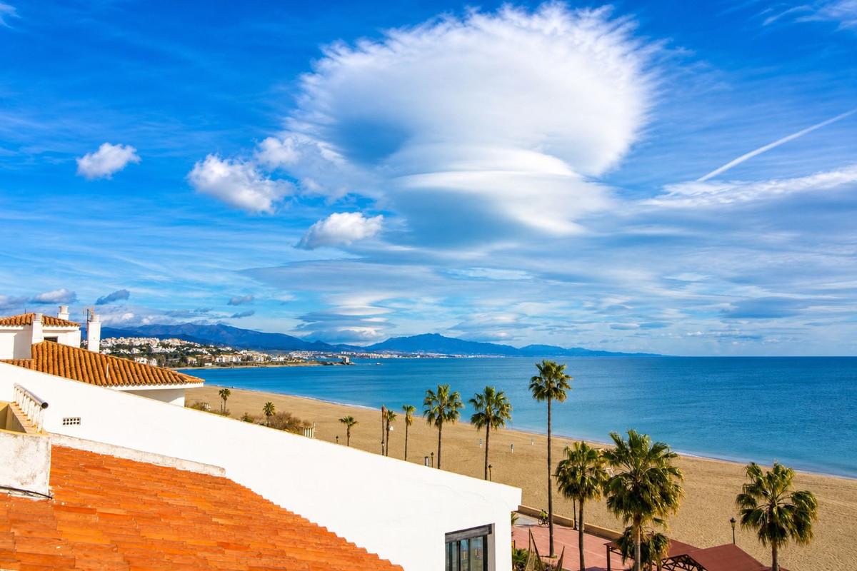Apartment Penthouse Duplex in San Luis de Sabinillas