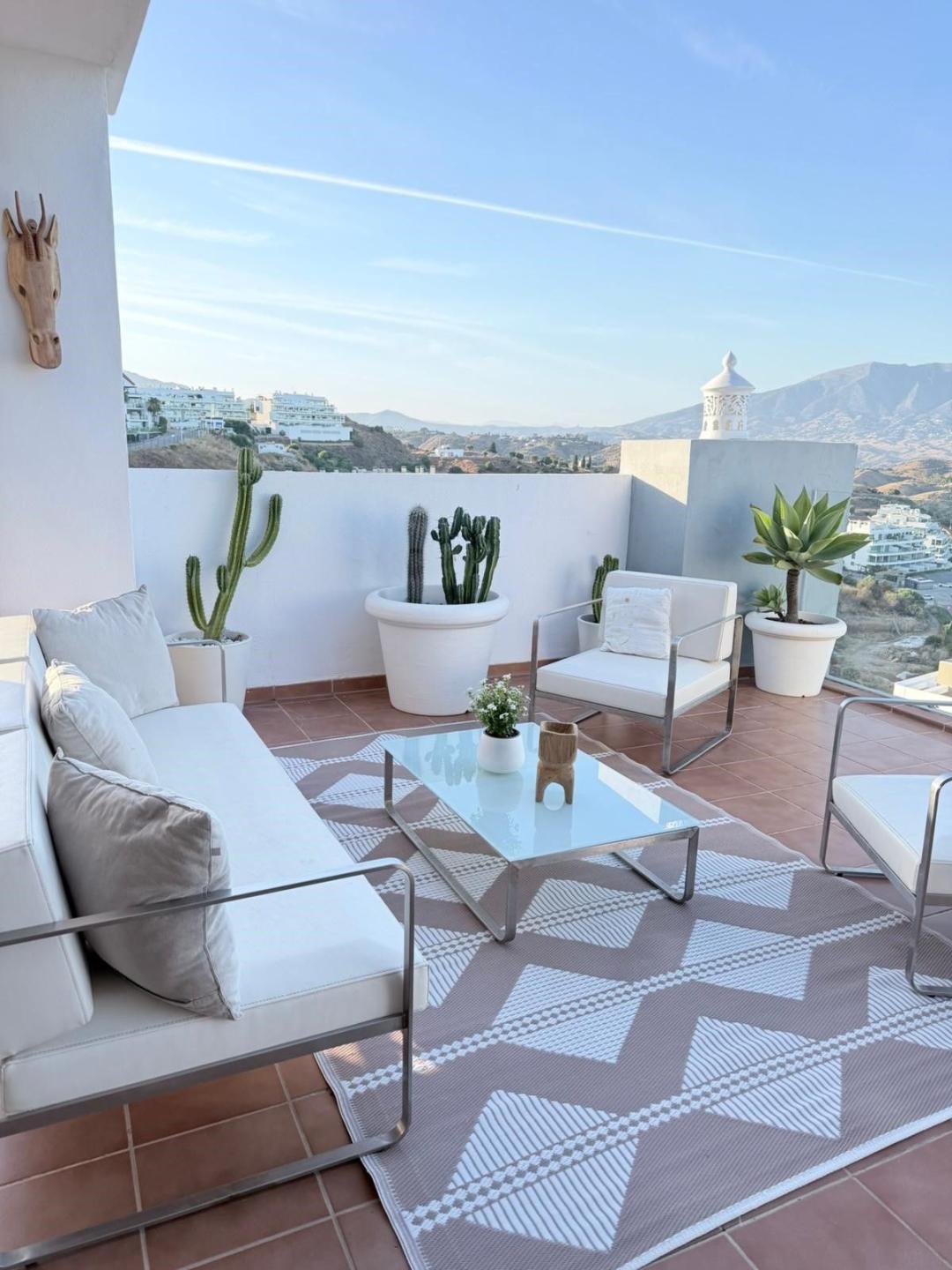 Apartment Middle Floor in Calanova Golf