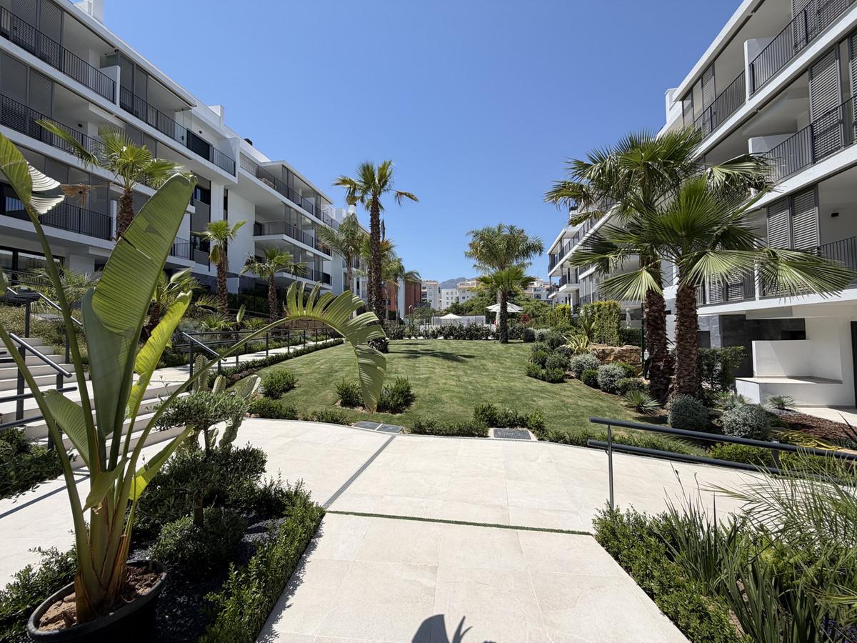 Apartment Middle Floor in Estepona