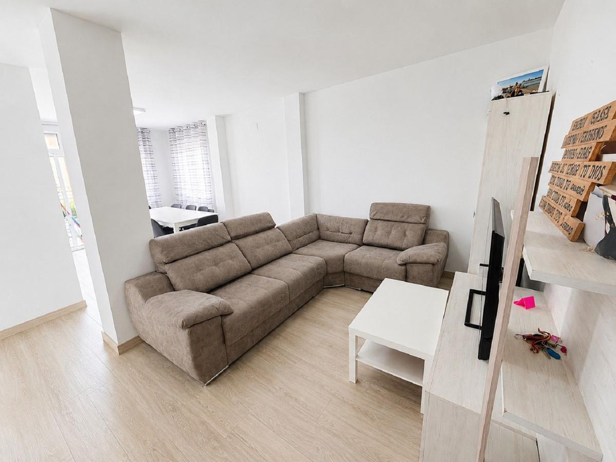 Apartment Middle Floor in M&aacute;laga Centro