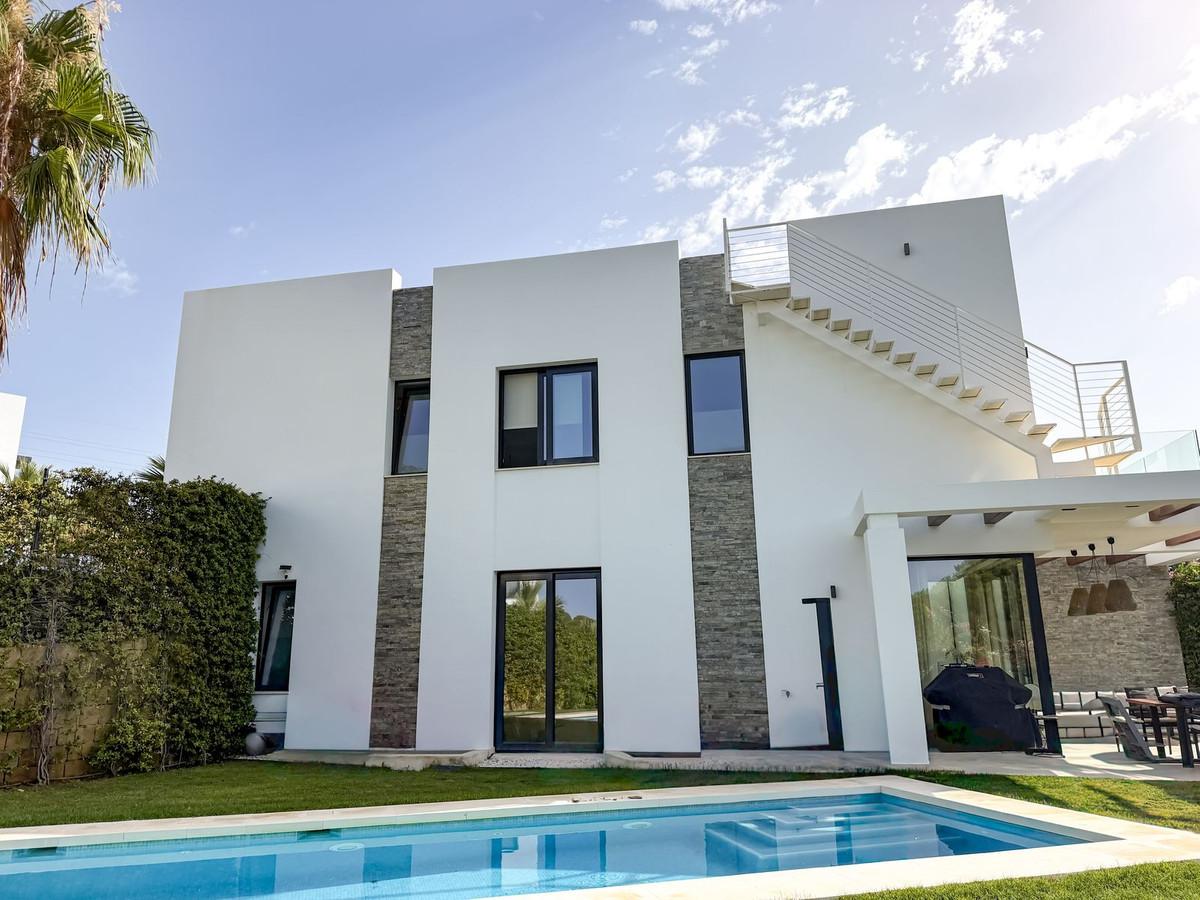 Villa Semi Detached in Cabopino
