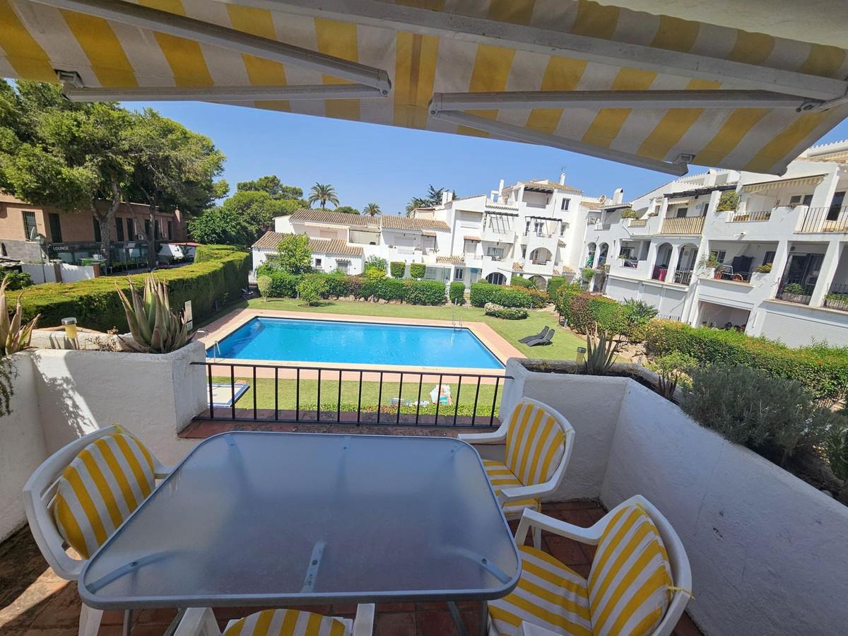 Apartment Middle Floor in El Paraiso