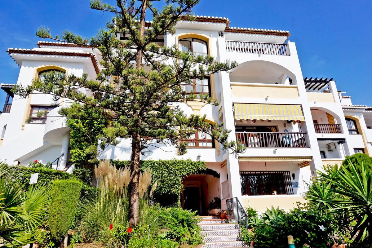 Apartment Penthouse in Calahonda