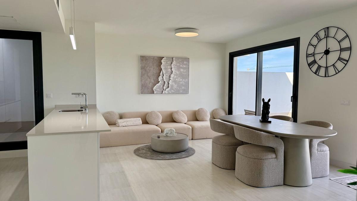 Apartment Penthouse in Estepona