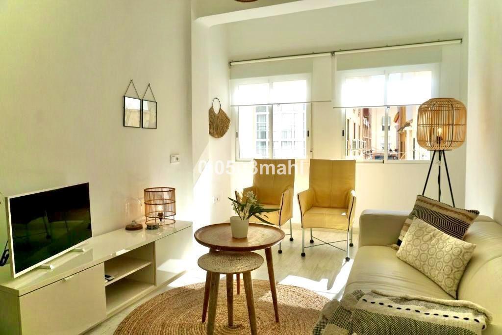 Apartment Middle Floor in M&aacute;laga