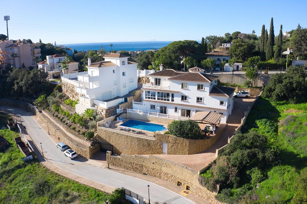 Villa Detached in Elviria