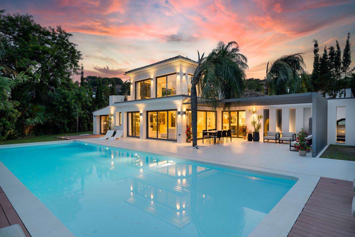 Villa Detached in Las Brisas