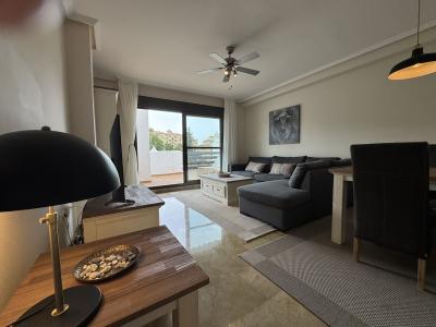 R5443357, Apartment Middle Floor in Estepona