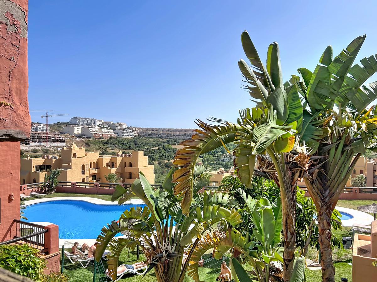 Apartment Middle Floor in Manilva