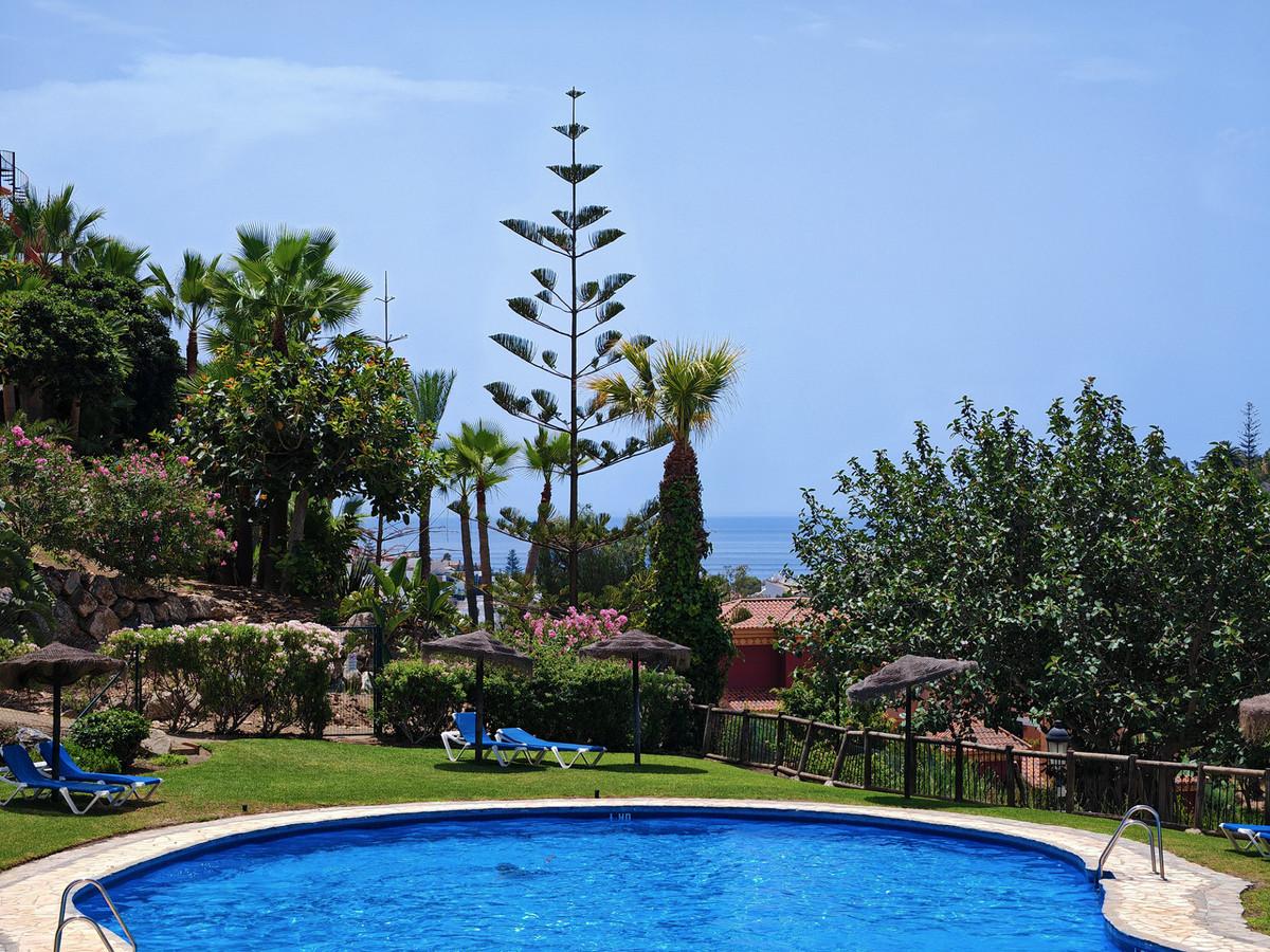 Apartment Middle Floor in Reserva de Marbella