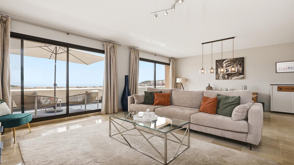 Apartment Penthouse in La Duquesa