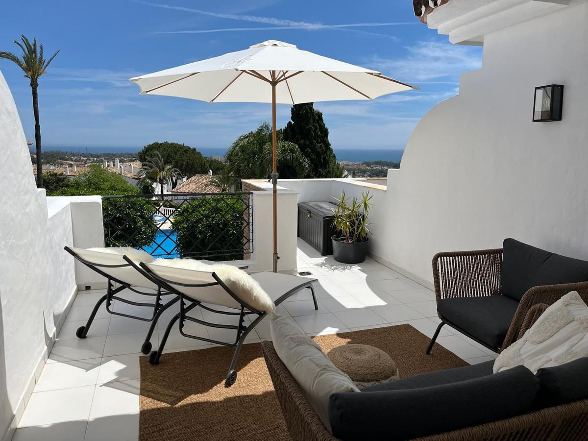 Apartment Duplex in El Paraiso