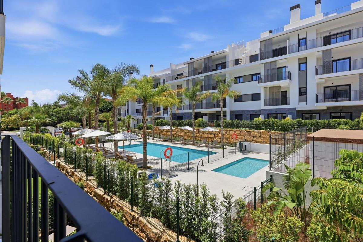Apartment Middle Floor in Estepona