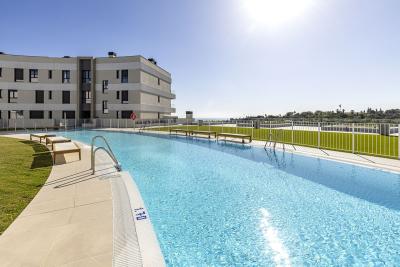 R5446312, Apartment Middle Floor in Estepona
