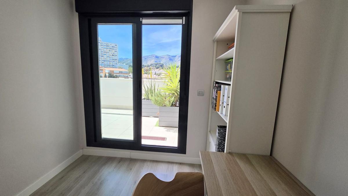 Apartment Middle Floor in M&aacute;laga Centro