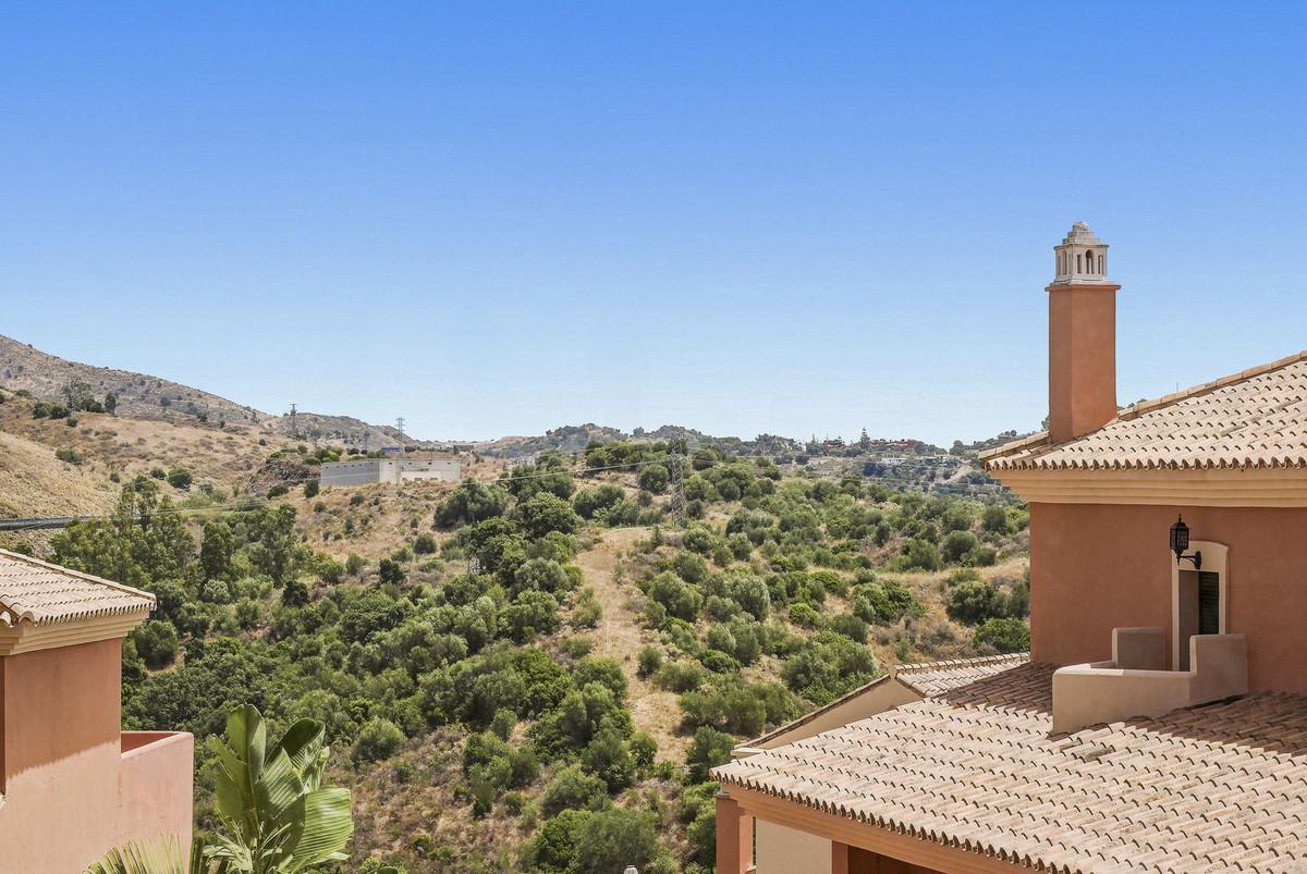 Apartment Middle Floor in Elviria