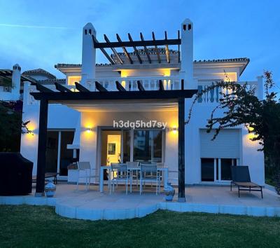 R5449150, Villa Detached in Calahonda