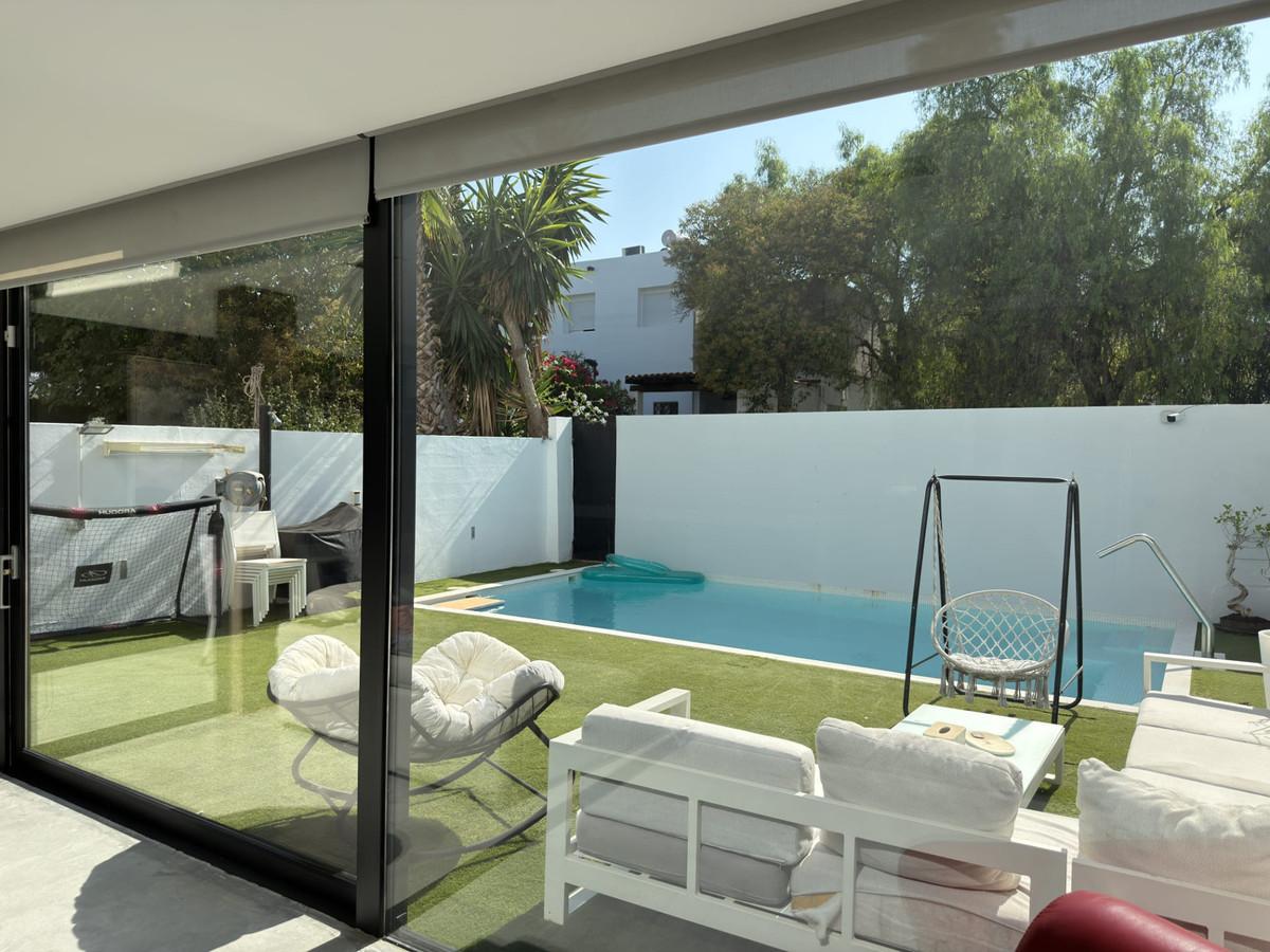 Villa Semi Detached in Nueva Andaluc&iacute;a