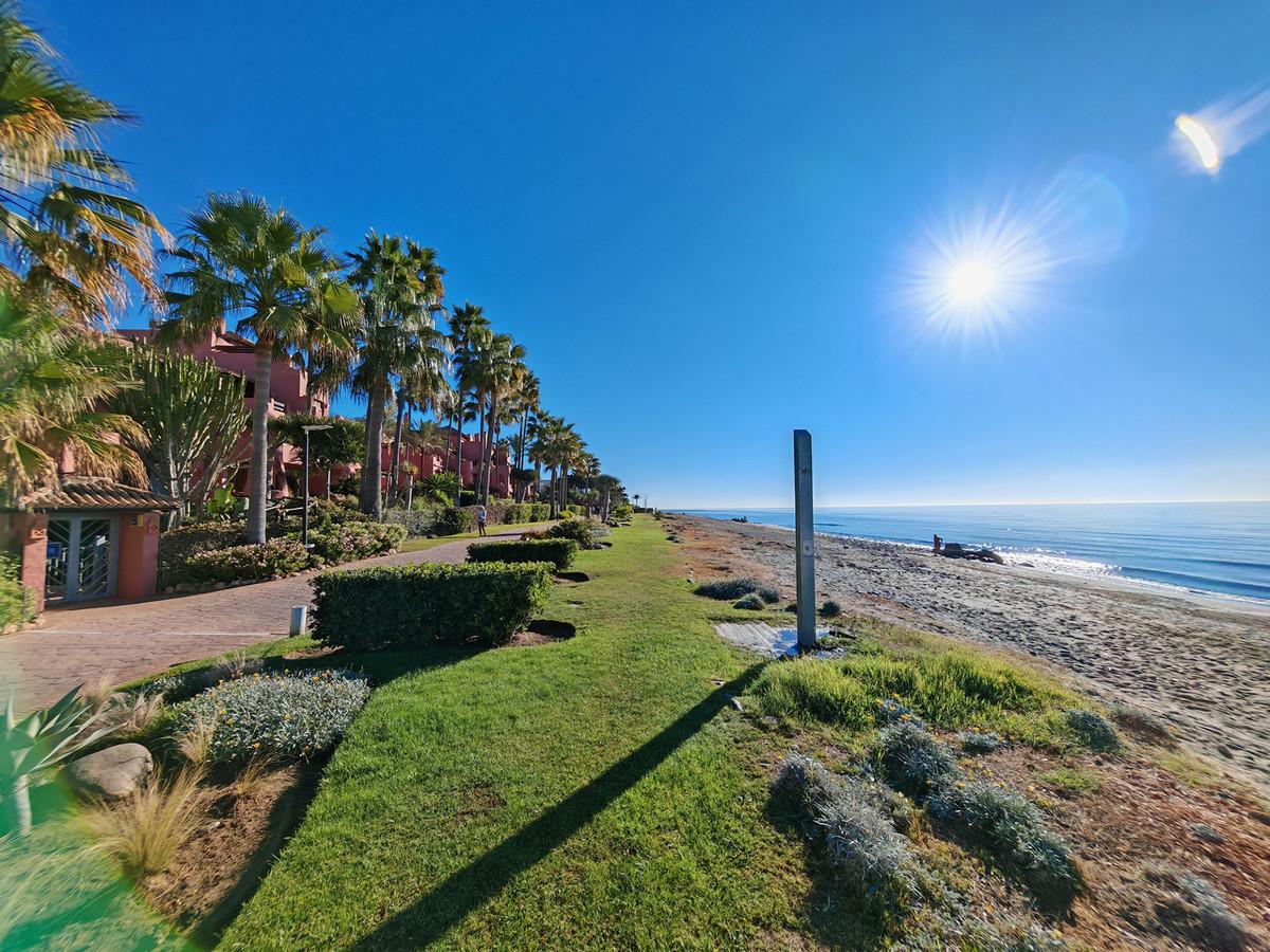 Apartment Middle Floor in Estepona
