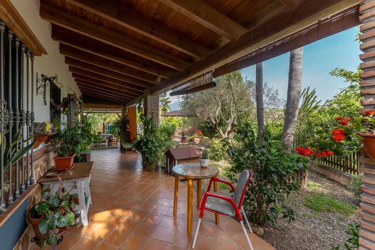 Villa Finca in Co&iacute;n