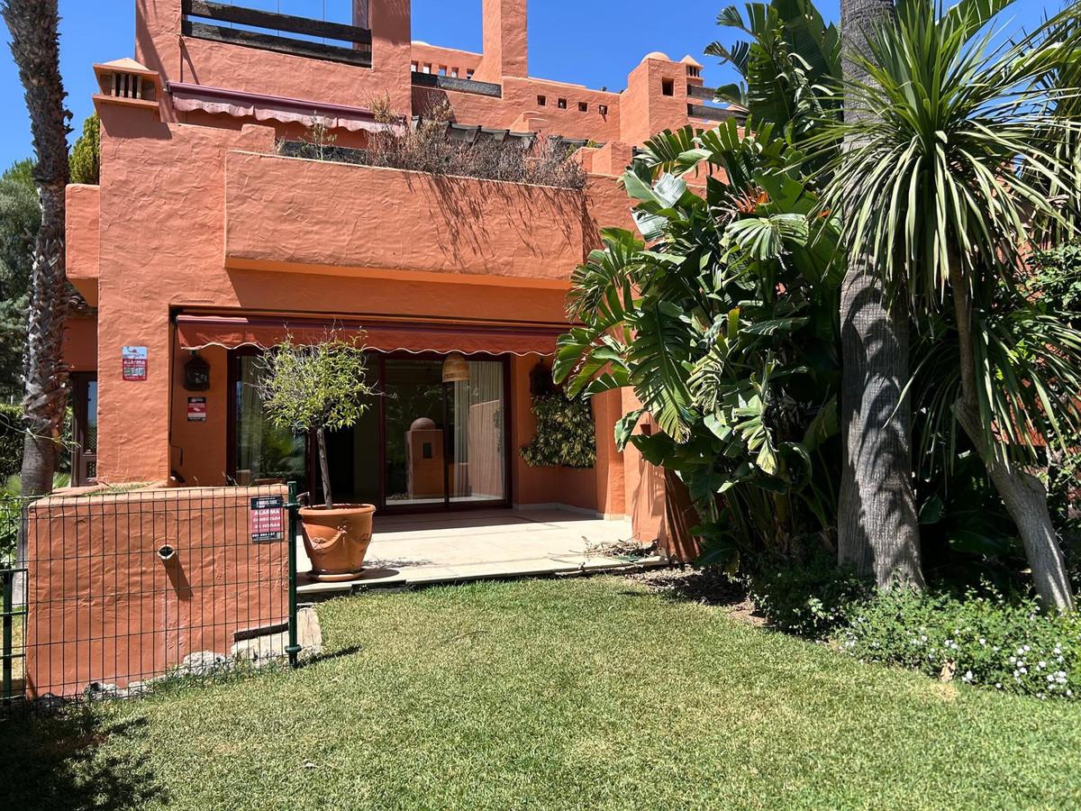 Townhouse Semi Detached in The Golden Mile