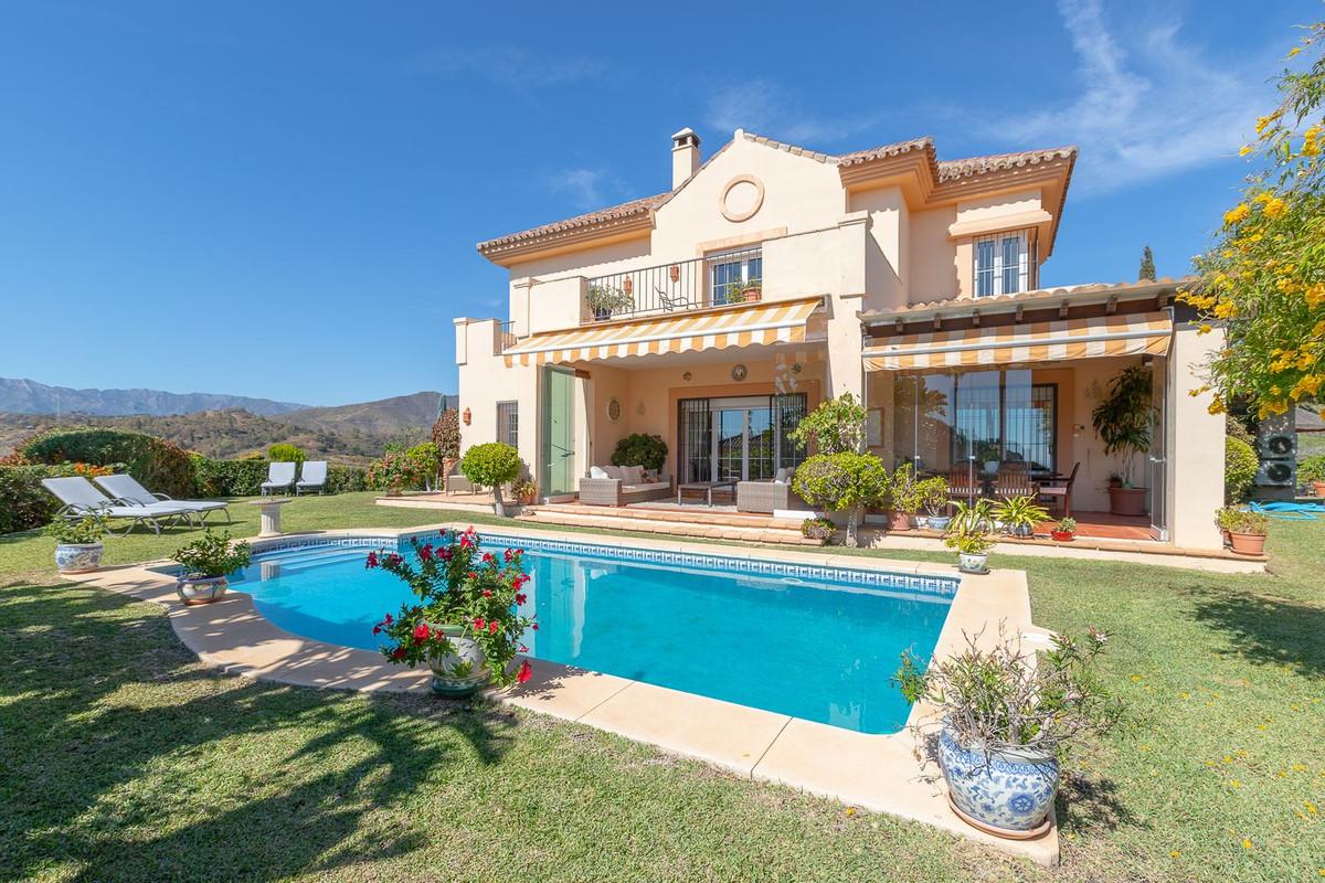Villa Detached in Elviria