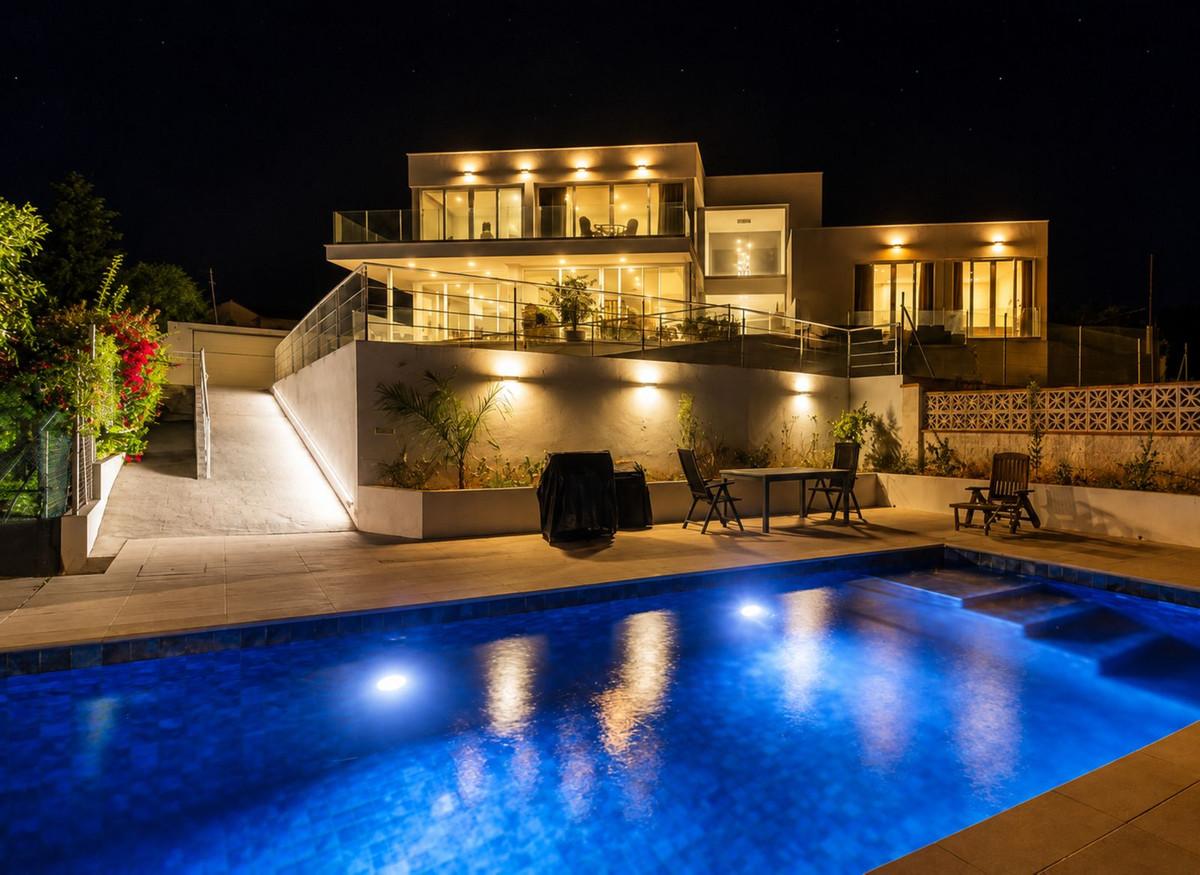 Villa Detached in Estepona