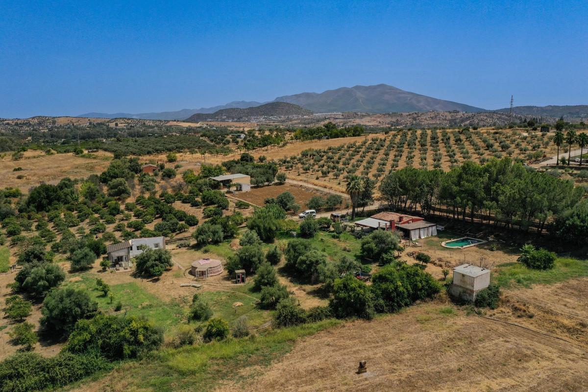 Villa Finca in Co&iacute;n