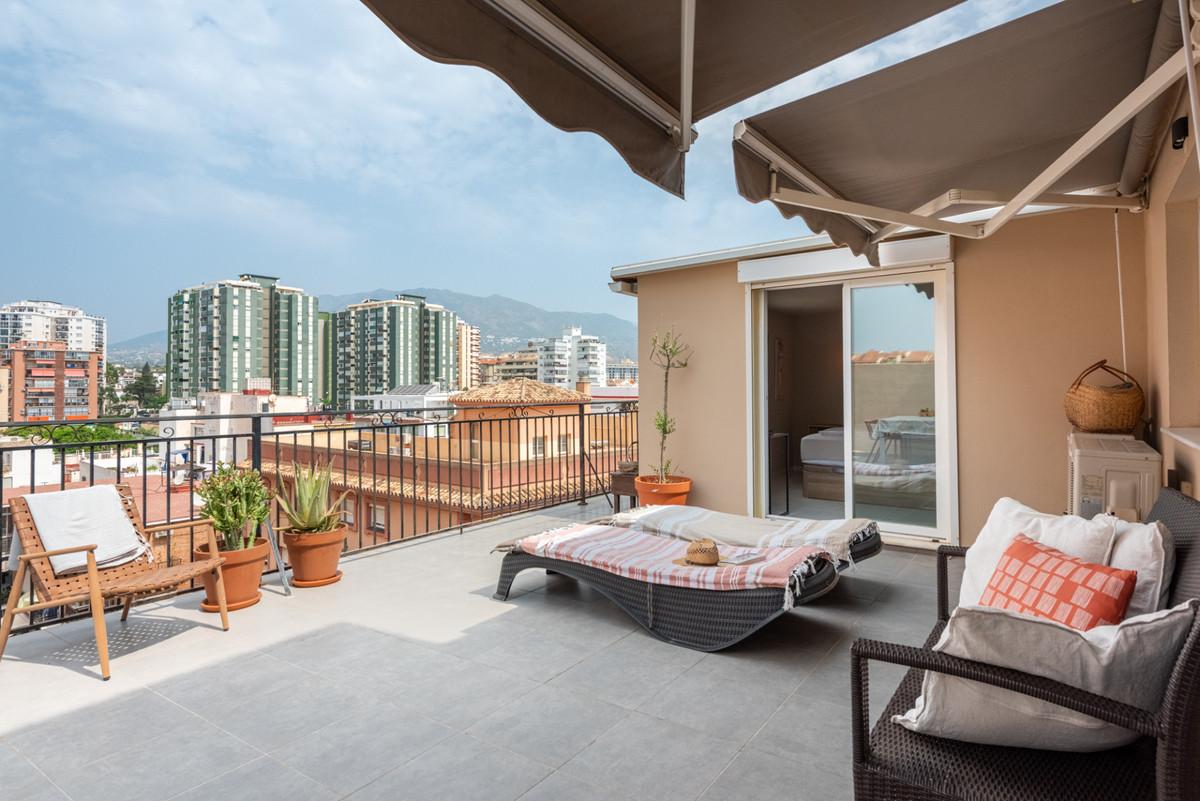 Apartment Penthouse in Los Boliches