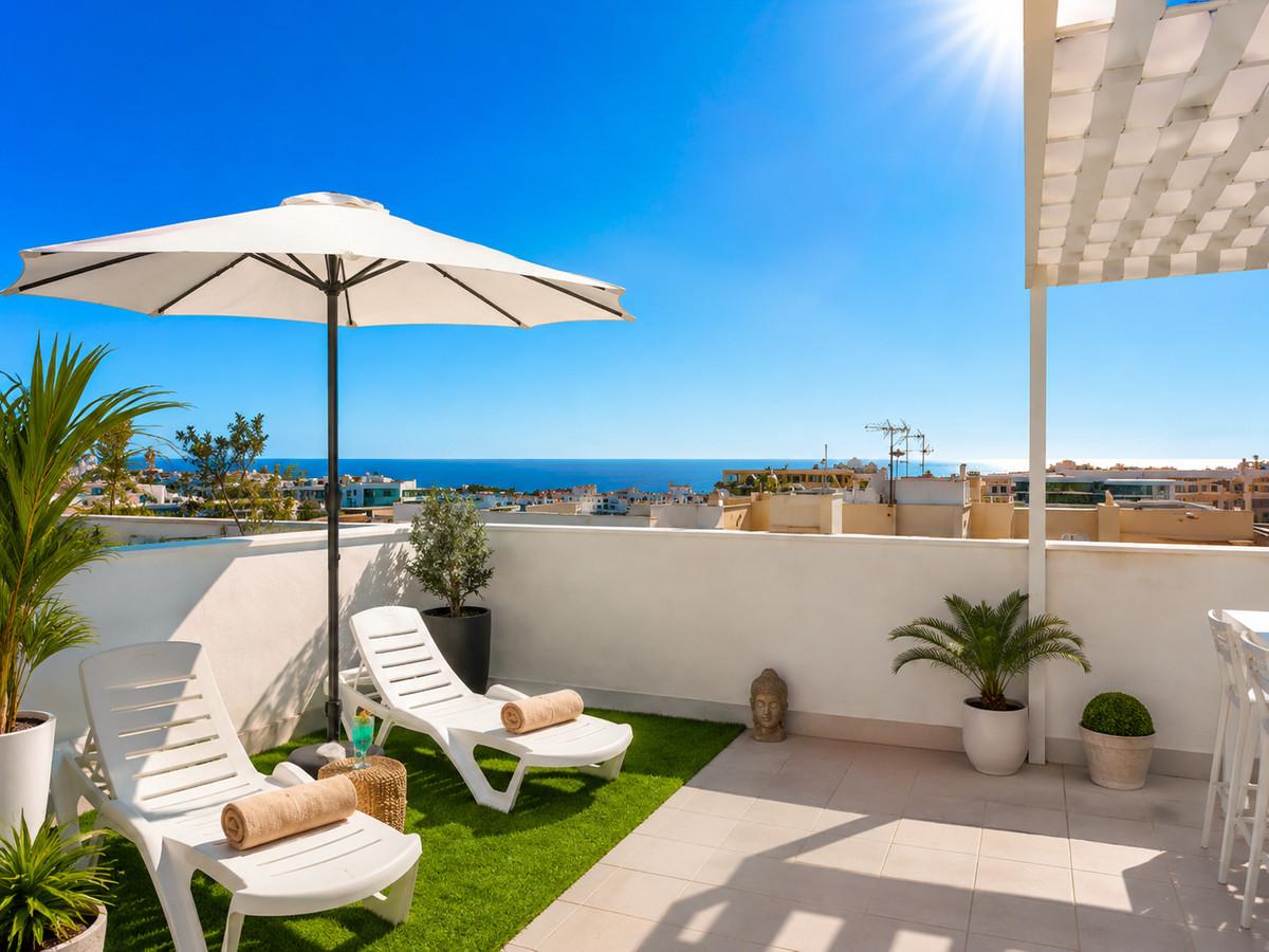 Apartment Penthouse in Estepona