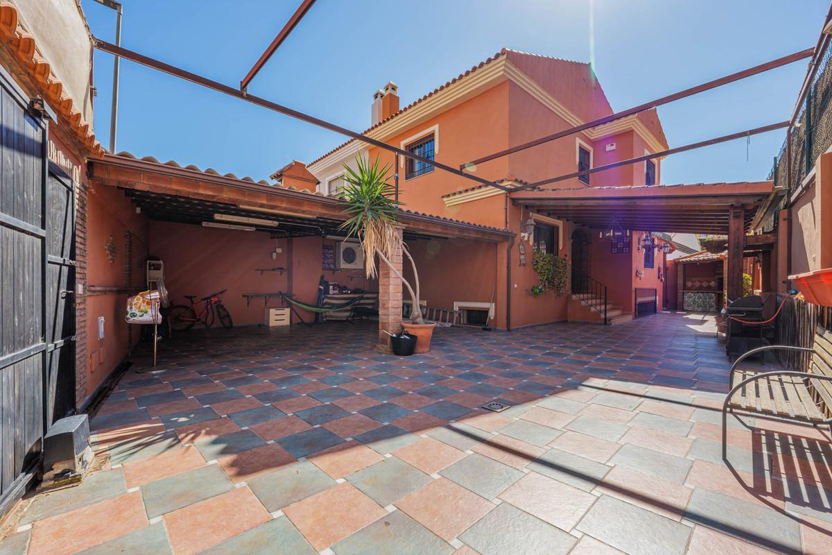Villa Semi Detached in Puerto de la Torre