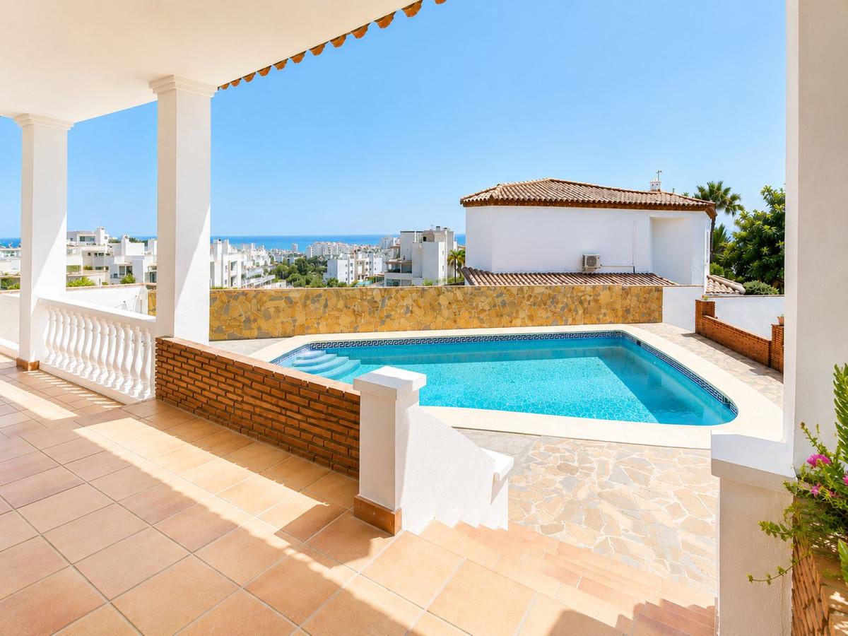 Villa Detached in Estepona