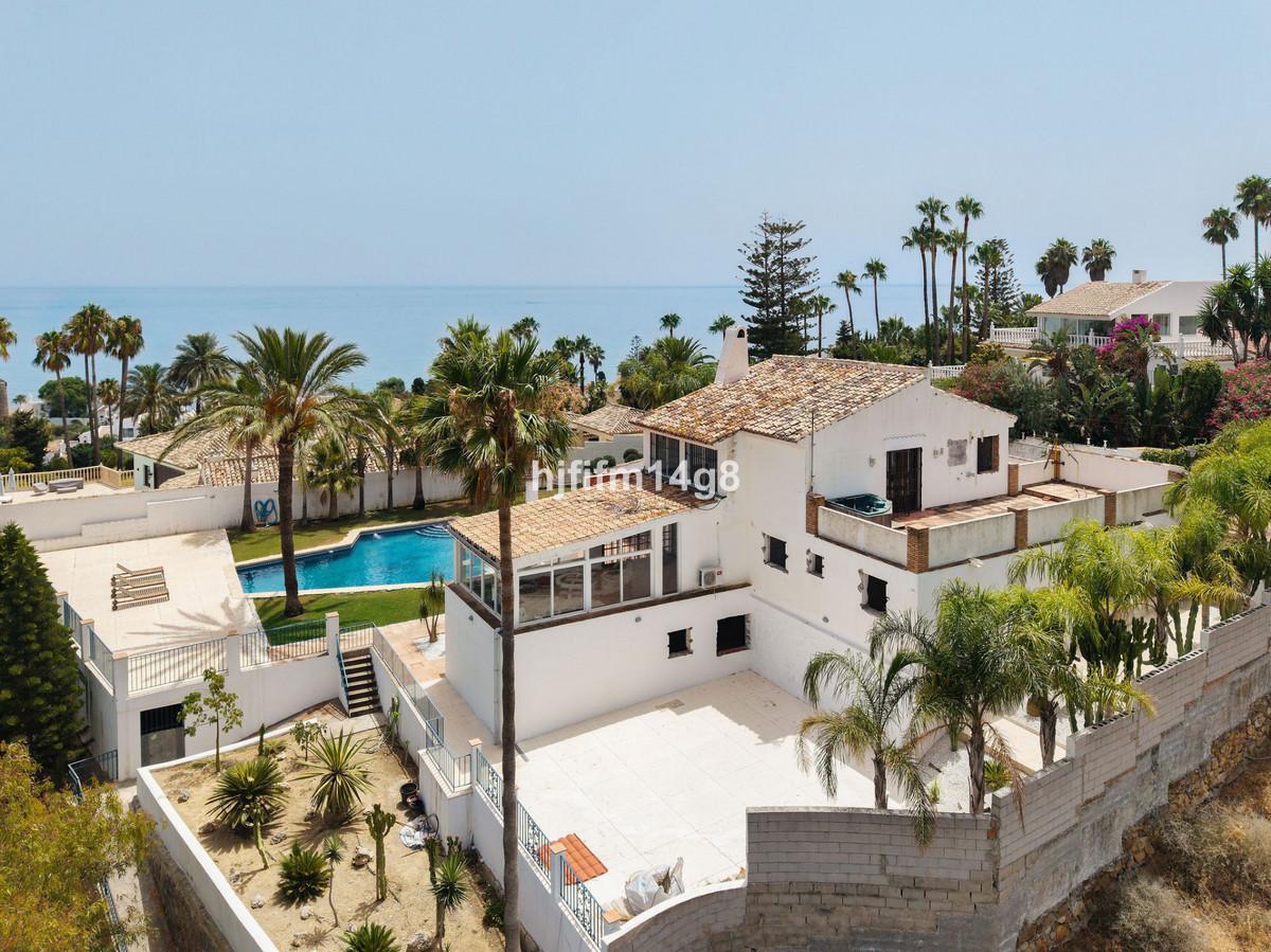 Villa Detached in Estepona
