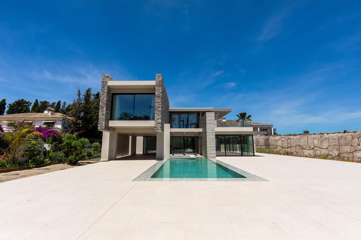 Villa Detached in Cortijo Blanco