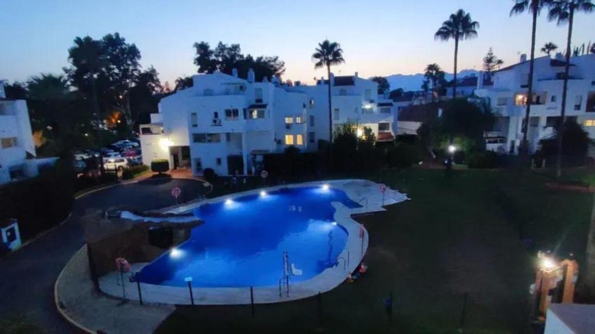 Apartment Middle Floor in Elviria