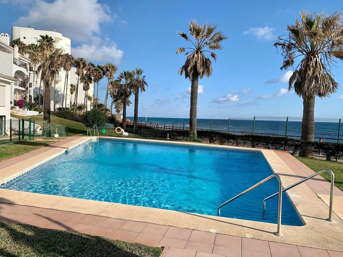 Apartment Middle Floor in Calahonda