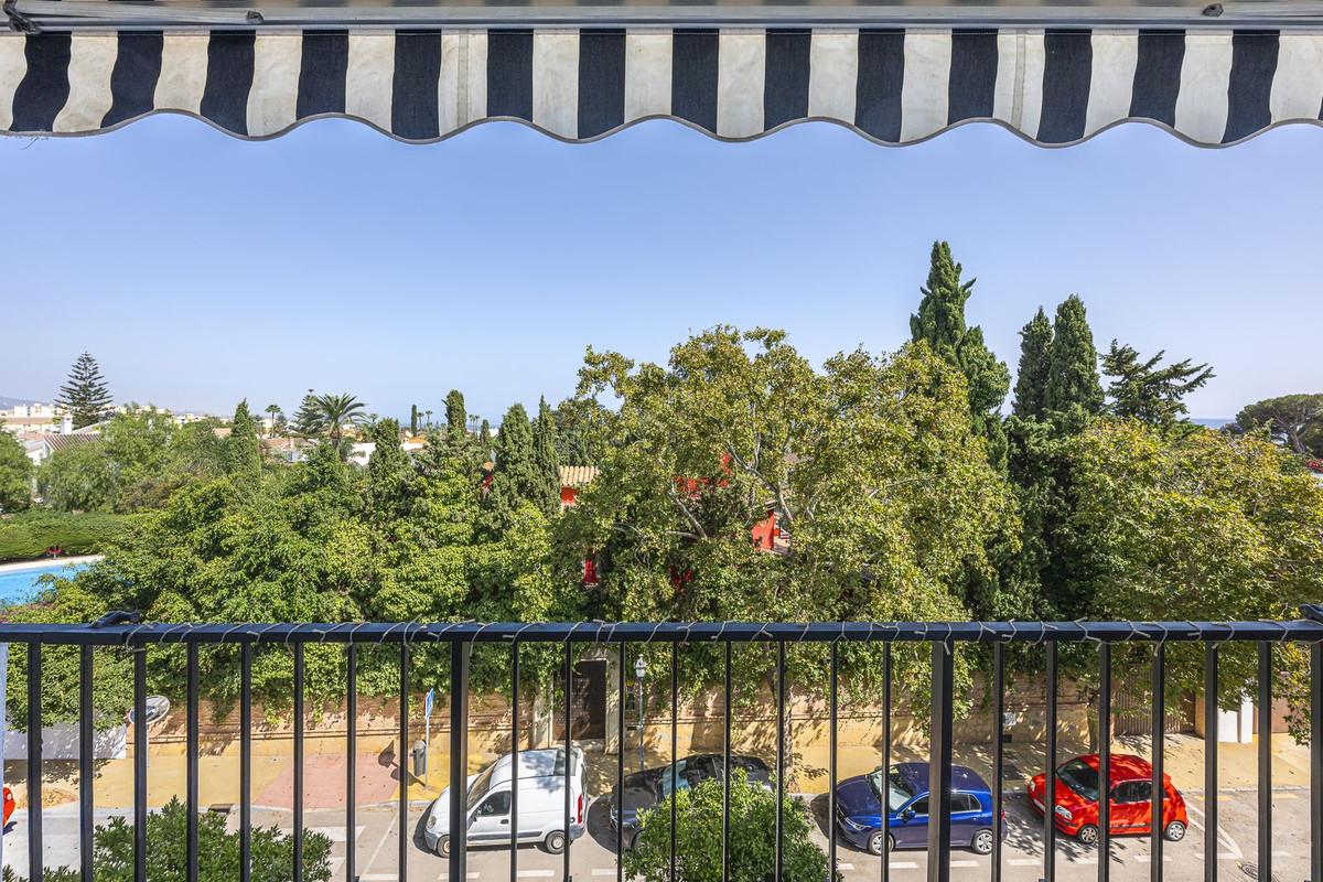 Apartment Middle Floor in Marbella