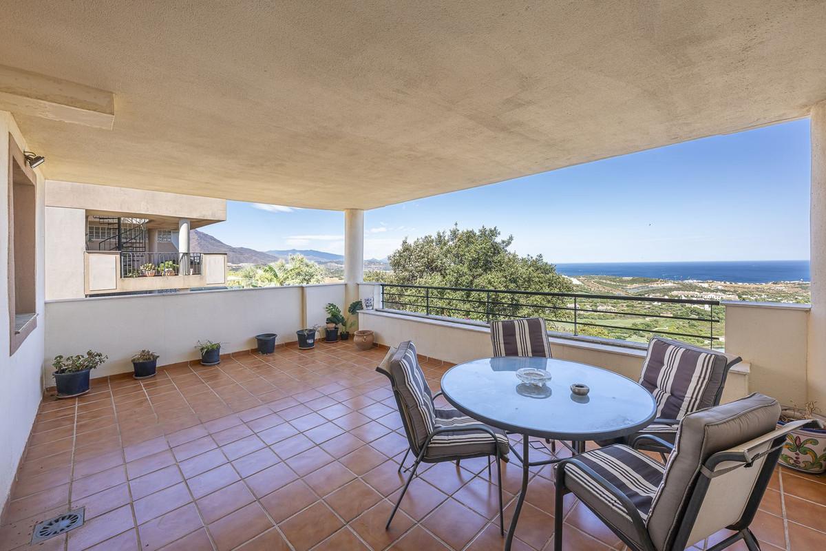 Apartment Middle Floor in Casares Playa