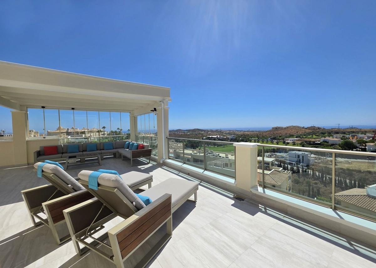 Apartment Penthouse in Cerros del Aguila