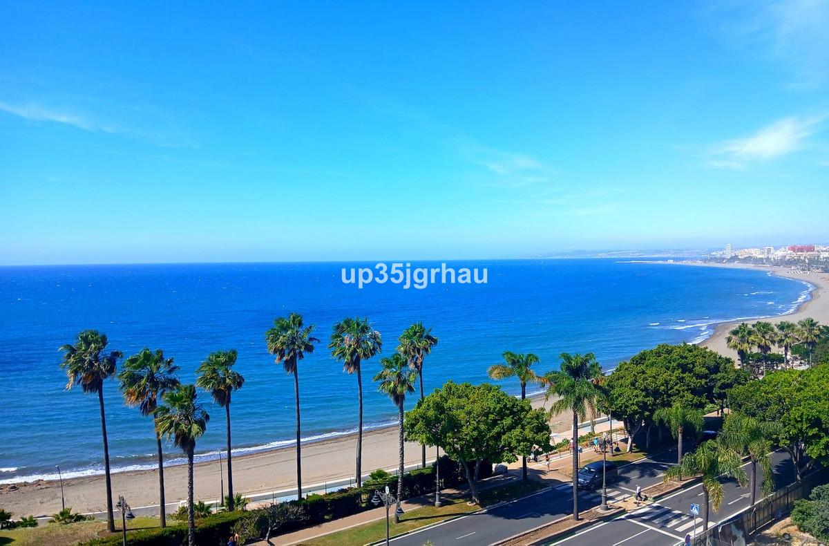 Apartment Middle Floor in Estepona