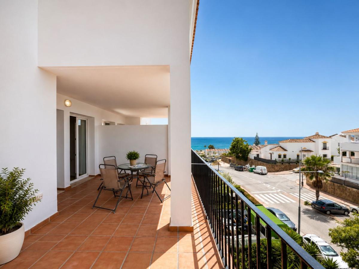 Apartment Middle Floor in Manilva