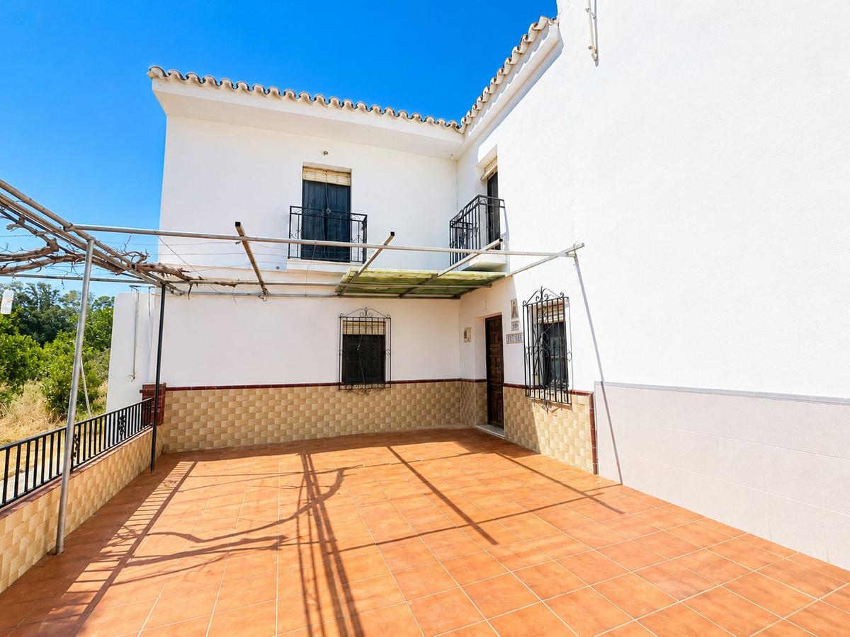 Villa Semi Detached in Pizarra