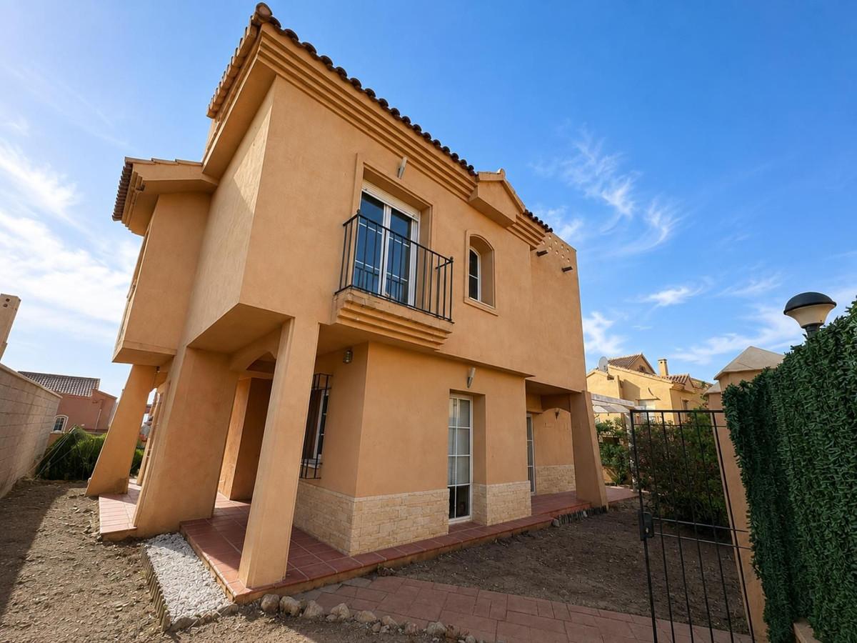 Villa Detached in Riviera del Sol