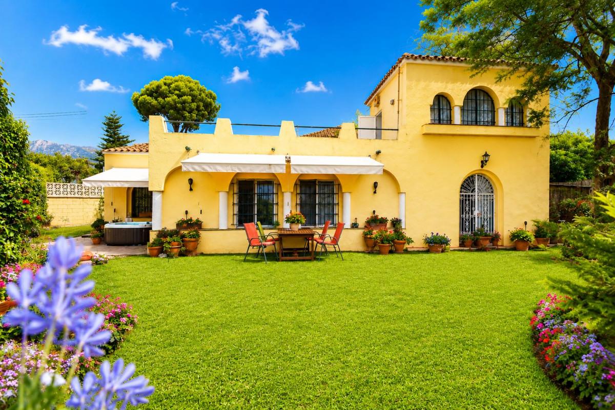 Villa Detached in Marbella