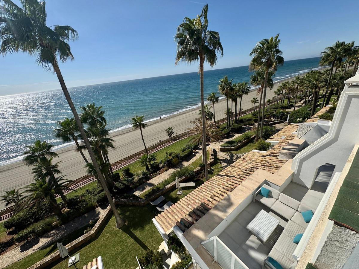 Apartment Penthouse Duplex in Estepona