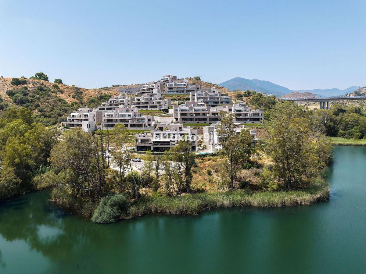 Apartment Penthouse in Nueva Andaluc&iacute;a